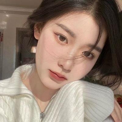 三艳嬉春